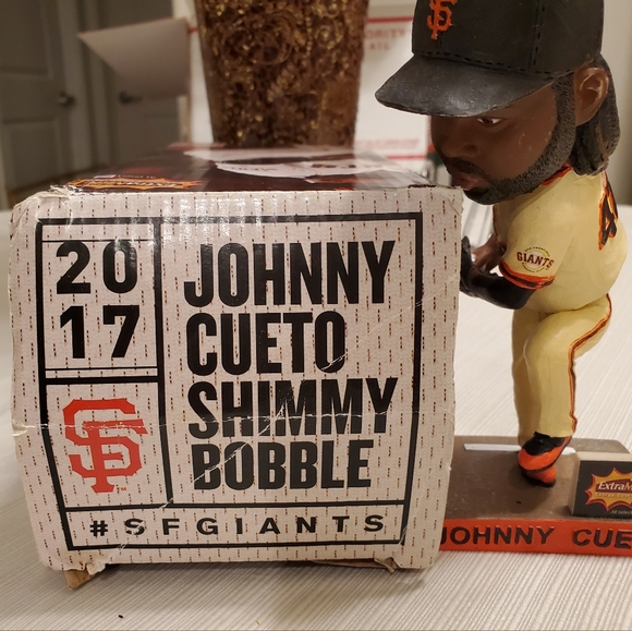 JOHNNY CUETO SHIMMY BOBBLE HEAD 2017 # SF GIANTS - Picture 4 of 13